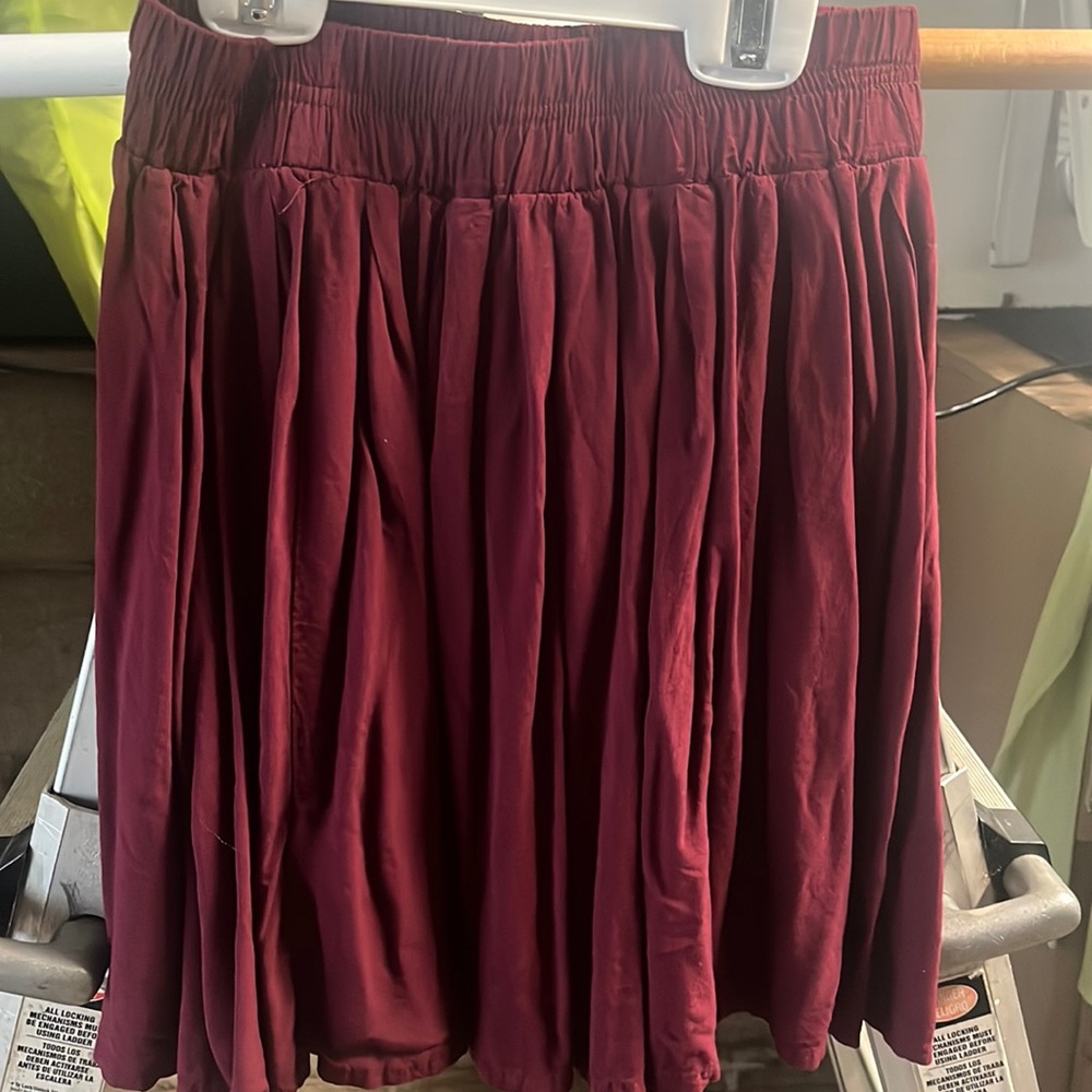 Bethany Mota XS Maroon Skater Skirt